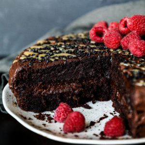 Triple Chocolate Cake using monkfruit