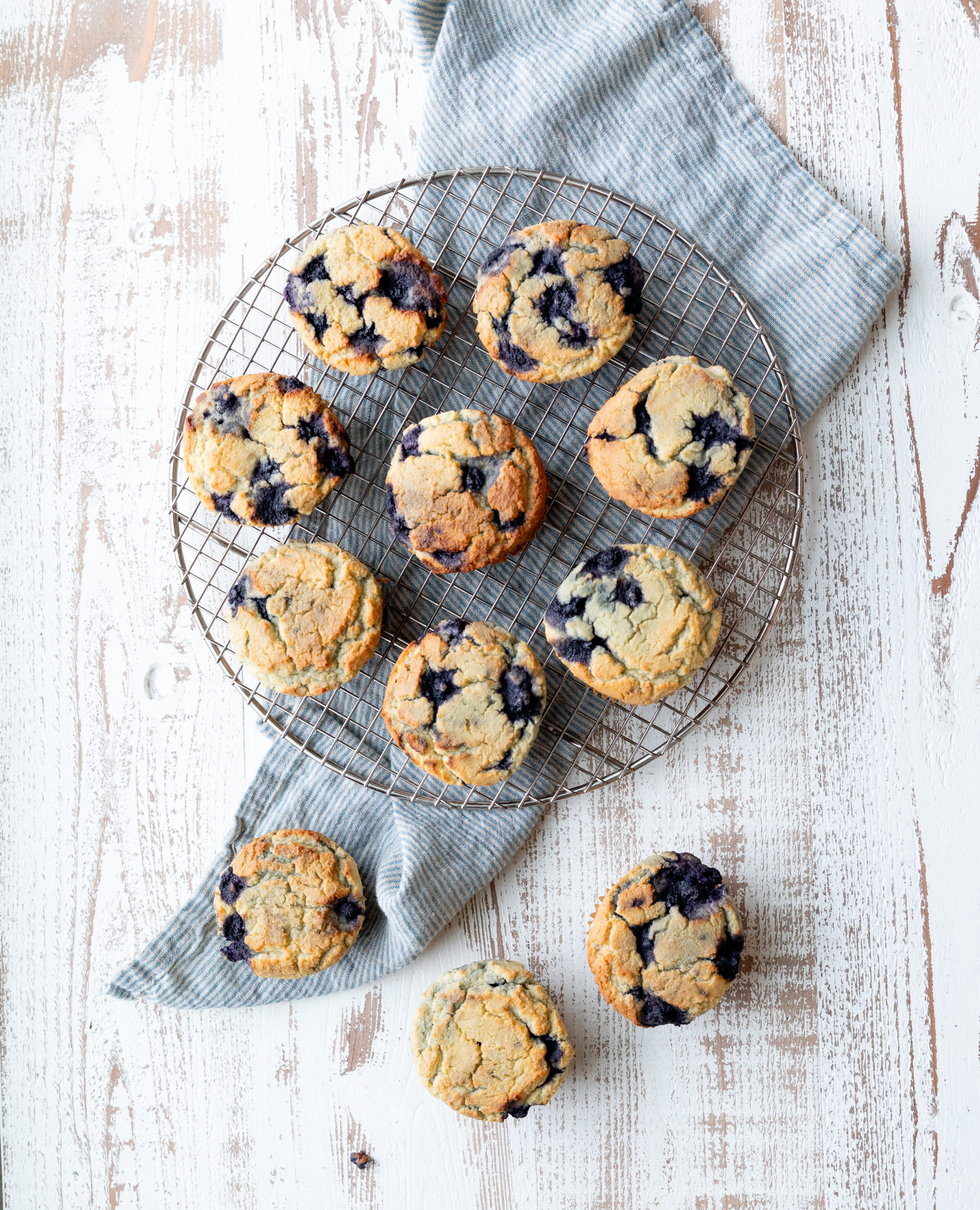 grain free low sugar keto friendly blueberry muffins